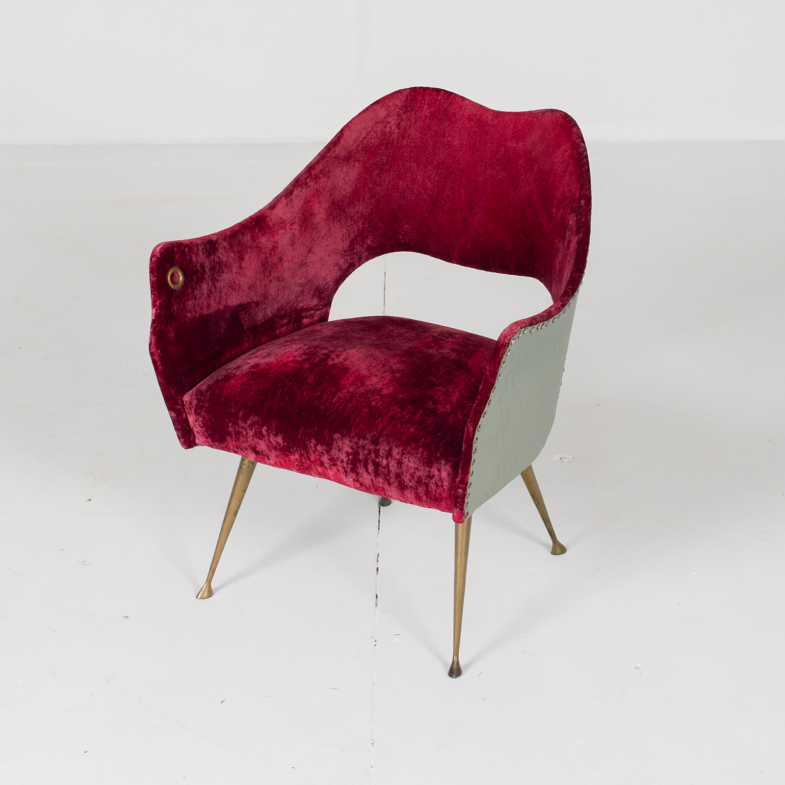 Armchair By Gio Ponti For Isa Bergamo In Burgundy Velvet ,1950s, Italy High Res