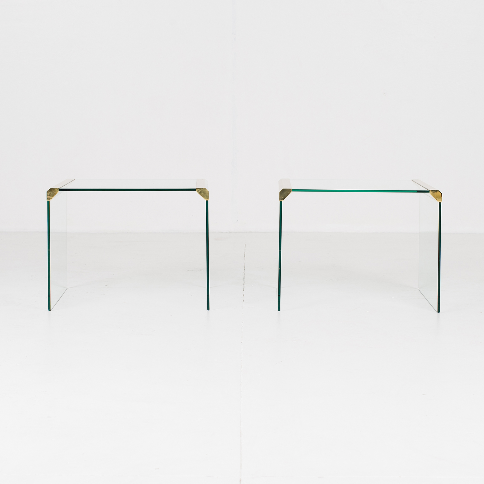 Waterfall Side Table By Pace In Glass And Anodised Brass, 1970s, United States10