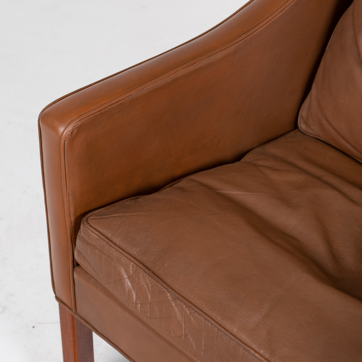 Model 2207 Armchair Designed By Borge Mogensen For Fredericia Mobelfabrik In Tan Leather, 1960s, Denmark 00007